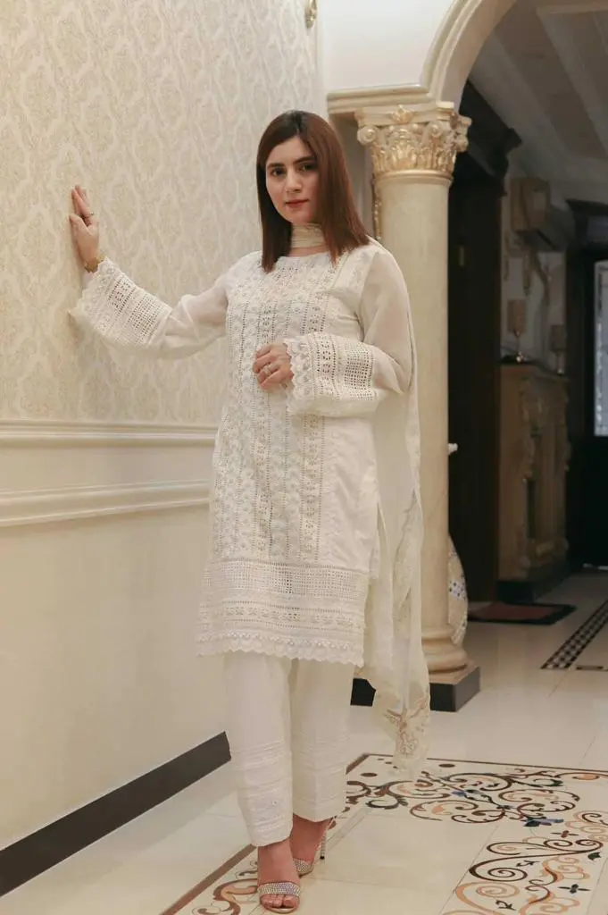 LAWN SV 505 embroidered 3 pc 