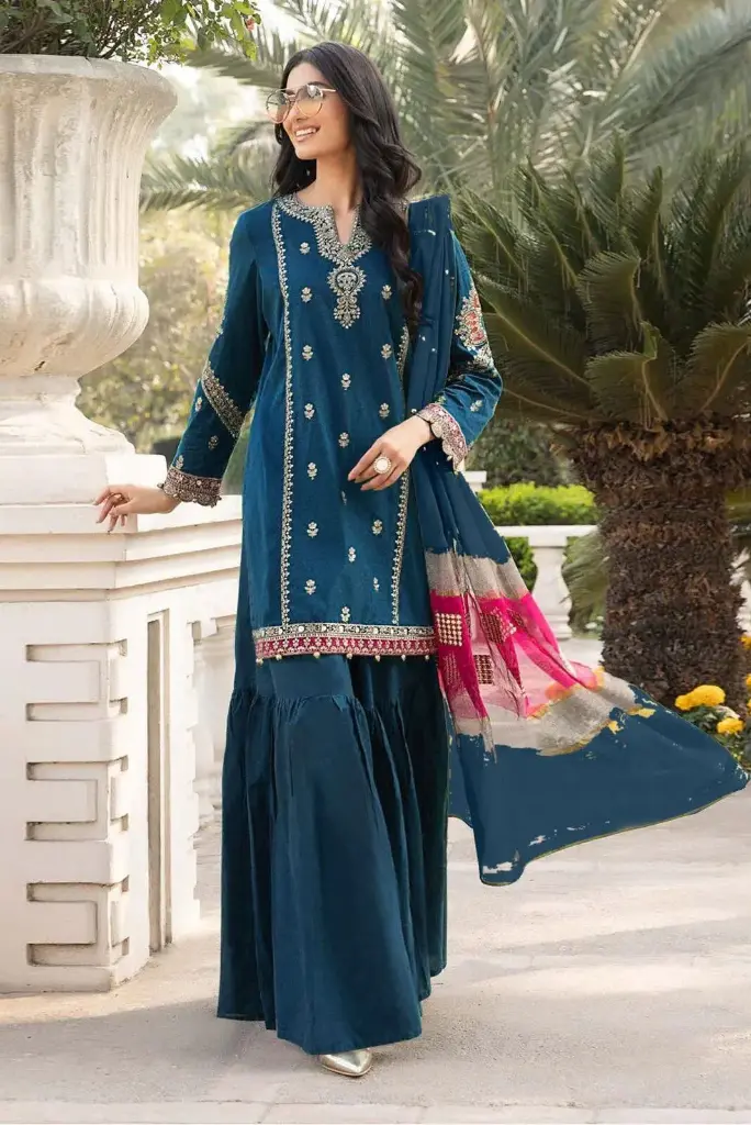 S1 625 3 Pc embroidered suit printed dupta